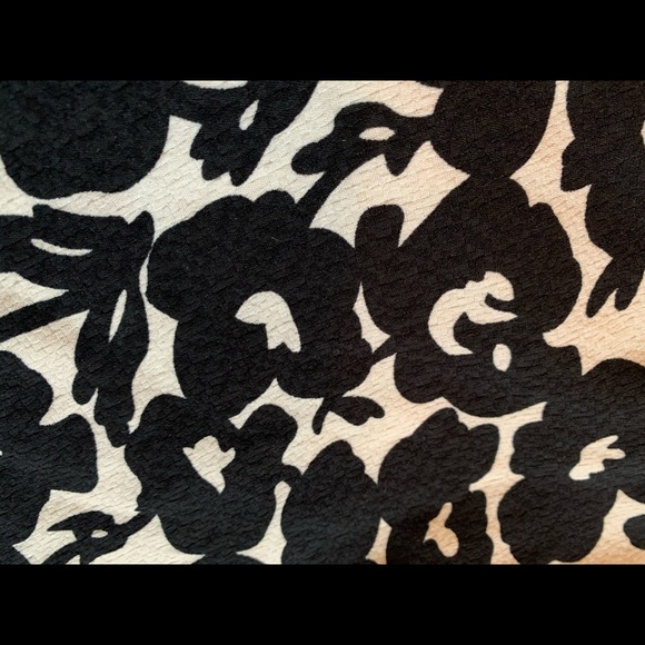 Floral Shorts - Picture 6 of 7